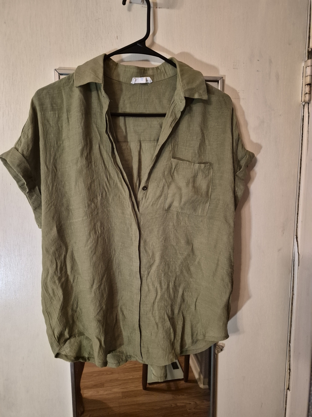 Relaxed Olive Green Short-Sleeve Pullover Blouse